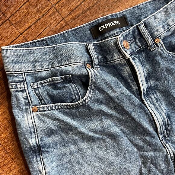 Express High Waisted Crop Jeans Size 10 Trendy Denim Style - Picture 5 of 5